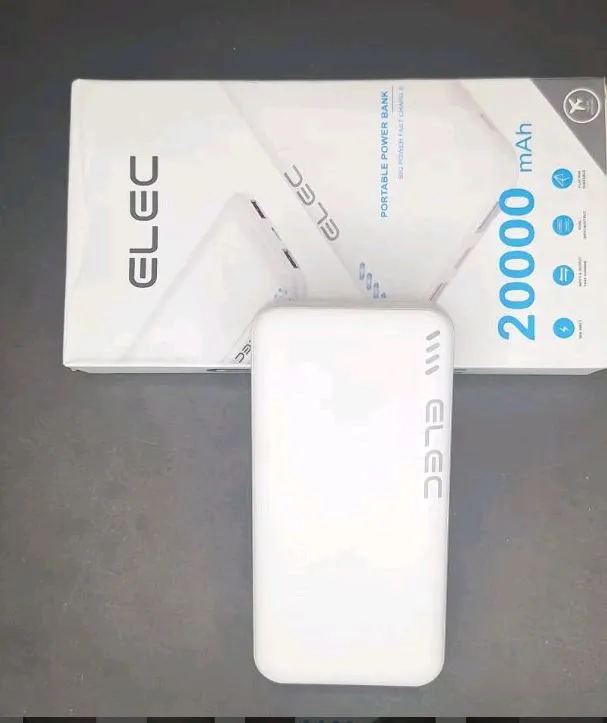 20000 maH  POWER BANK.