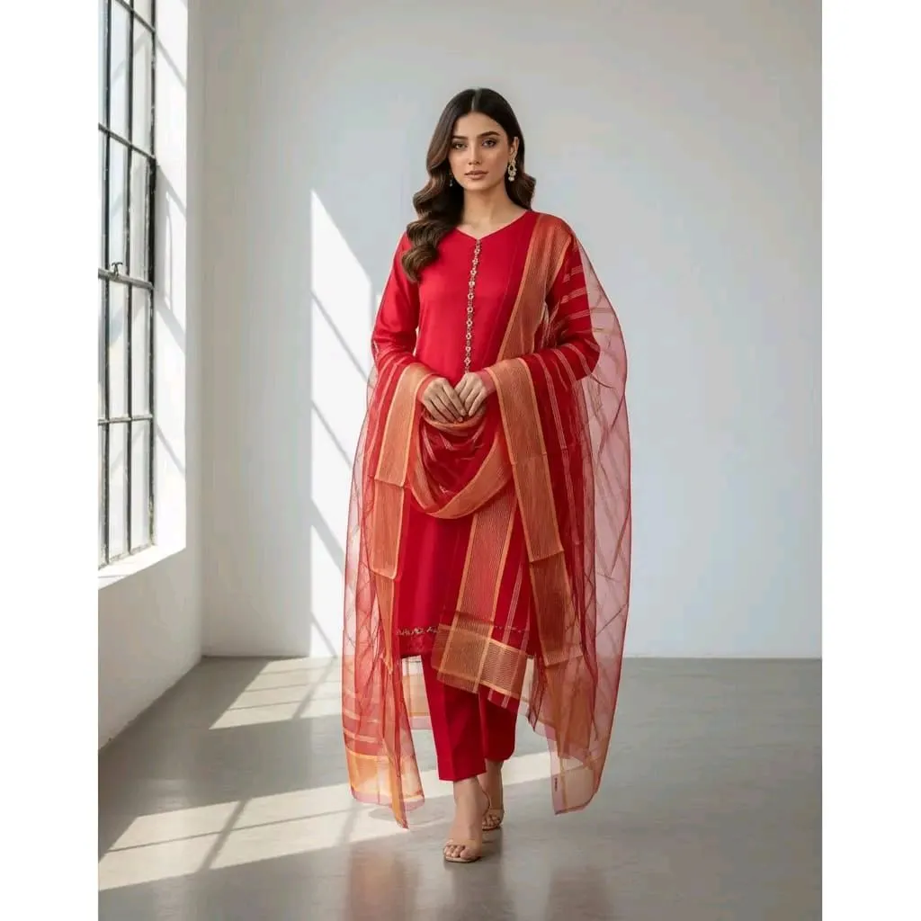 *Product Name*: 3 Pcs Women's Unstitched Plain Suit
*Product Description*: 
*Product Details*:Shirt Fabric: Katan Silk
Pattern: Plain
Trouser Fabric: Katan Silk
Trouser Pattern: Plain
Dupatta Fabric: Organza
Dupatta Pattern: Printed
Number Of Pieces: 3 Pc
