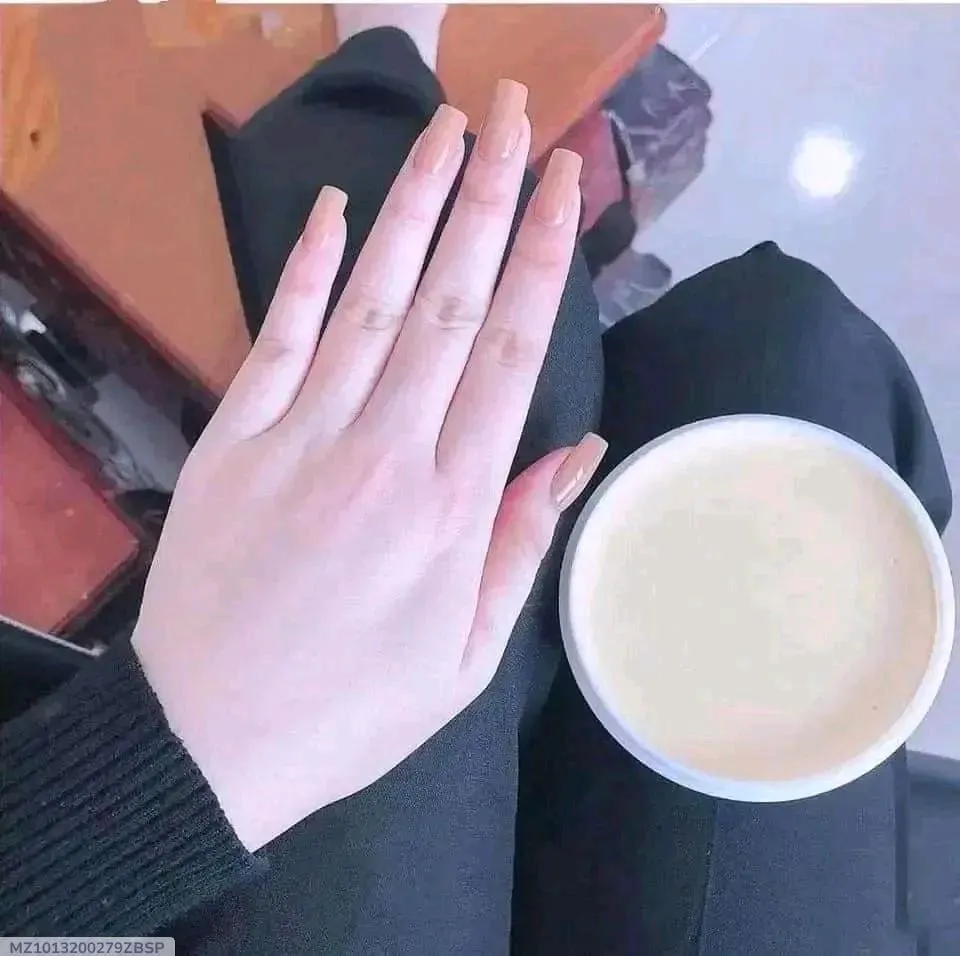 *Product Name*: Zafrani Whitening Cream for All Skin Types Pakistan
*Product Description*: Looking for a trusted whitening solution that works for all skin types in Pakistan? This new Zafrani Whitening Cream is specially crafted to gently brighten your sk
