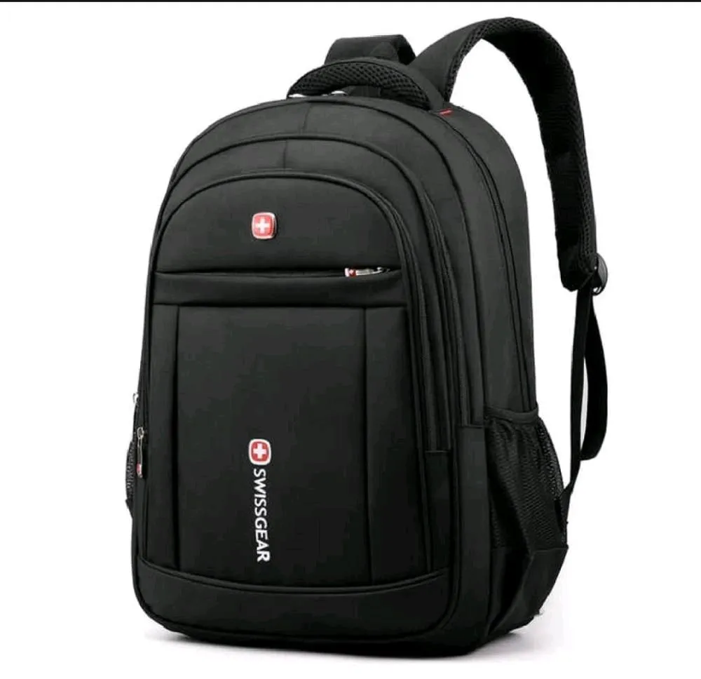 👜 20-Inch Oxford Laptop Bag — Black Waterproof
اپنے لیپ ٹاپ اور روزمرہ کی ضروری اشیاء کے لیے ایک مضبوط، اسٹائلش اور کشادہ Laptop Bag حاصل کریں۔ یہ بیگ طلباء، آفس ورکرز اور روزانہ سفر کرنے والوں کے لیے بہترین انتخاب ہے۔ اعلیٰ معیار کے Oxford Fabric سے تیا