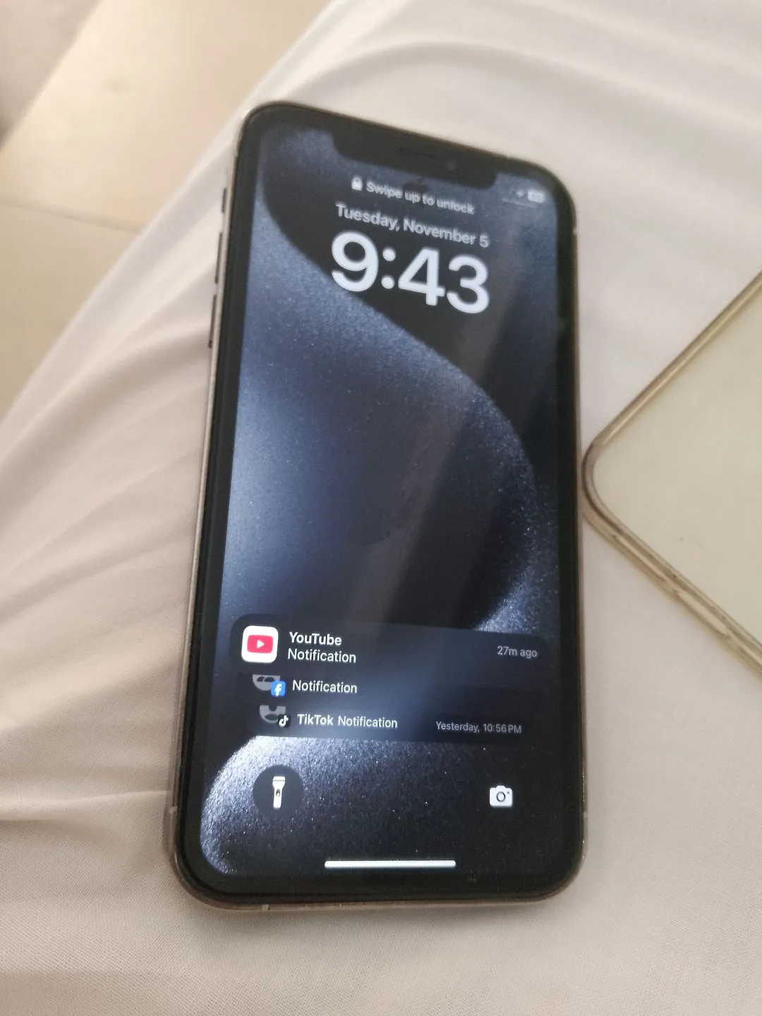 Iphone XR convert to 15 pro max (64)
