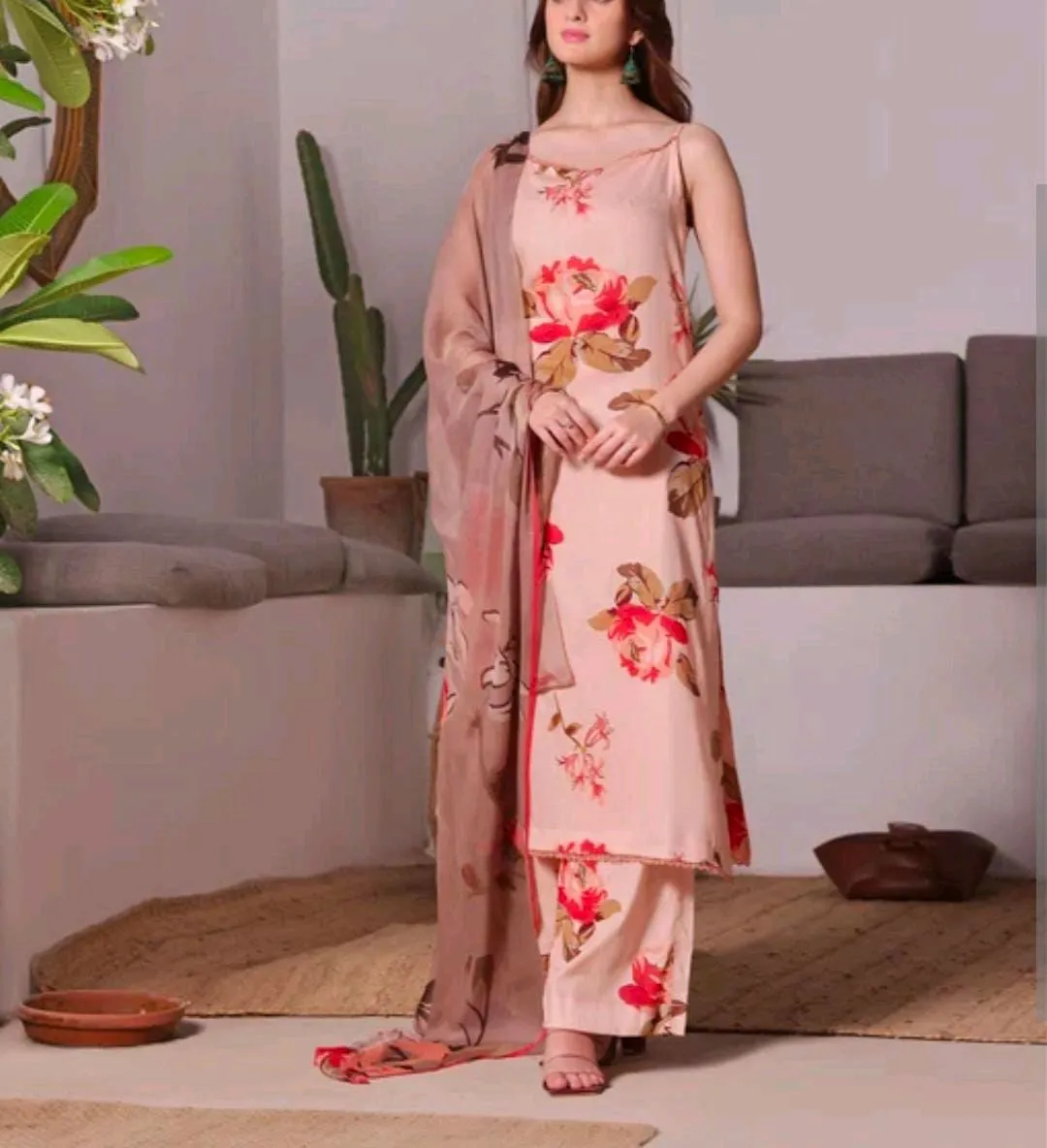 ✨ Stylish 3-Piece Lawn Collection ✨. 🌸 Lawn Shirt. 🧣 Chiffon Dupatta. 👖 Cambric Trouser.