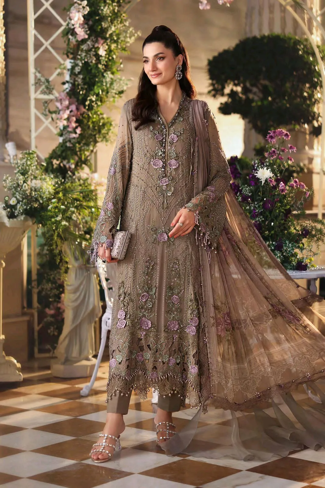 new brand Cotton embroidery suit