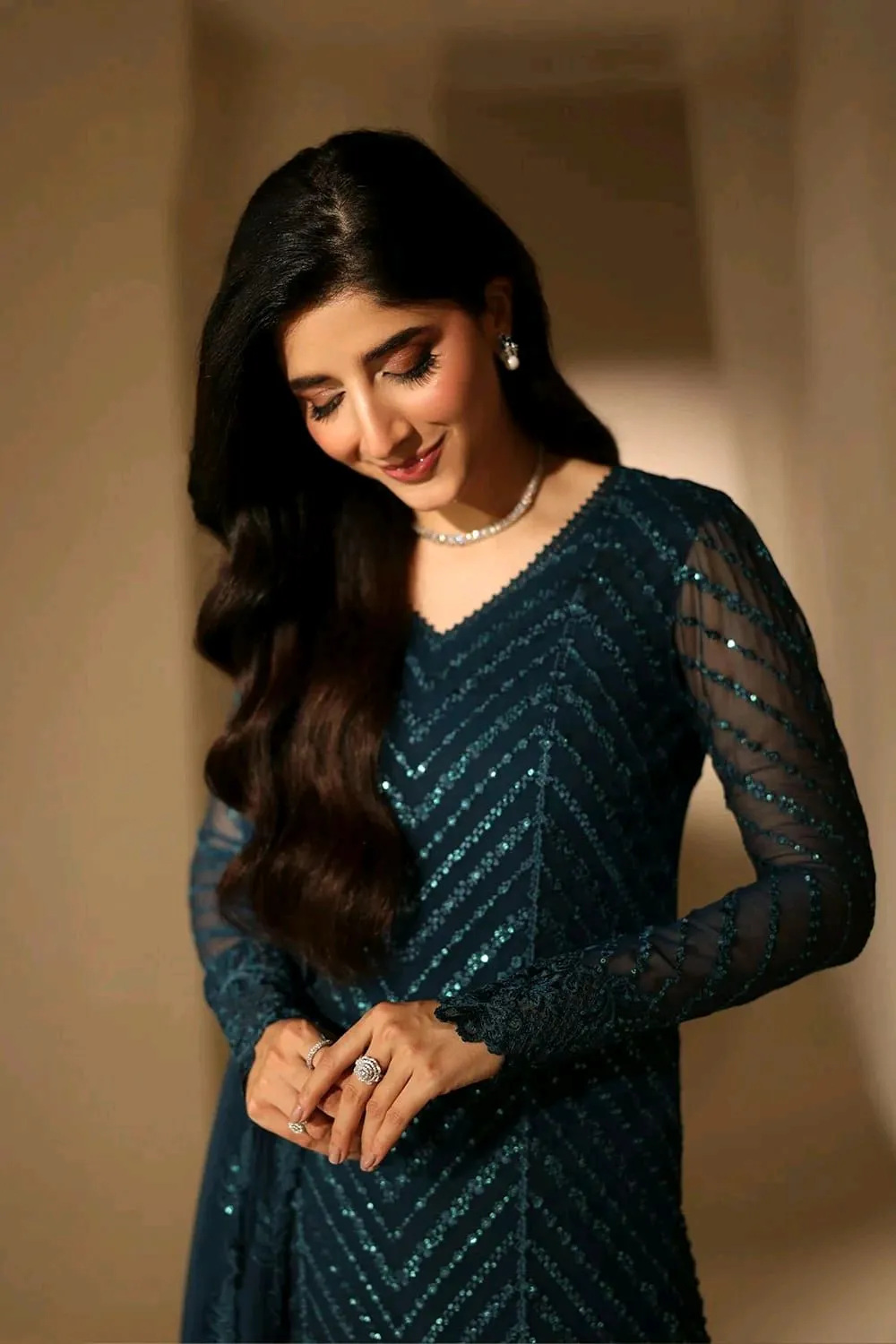 ladies embroidery suit 3pcs