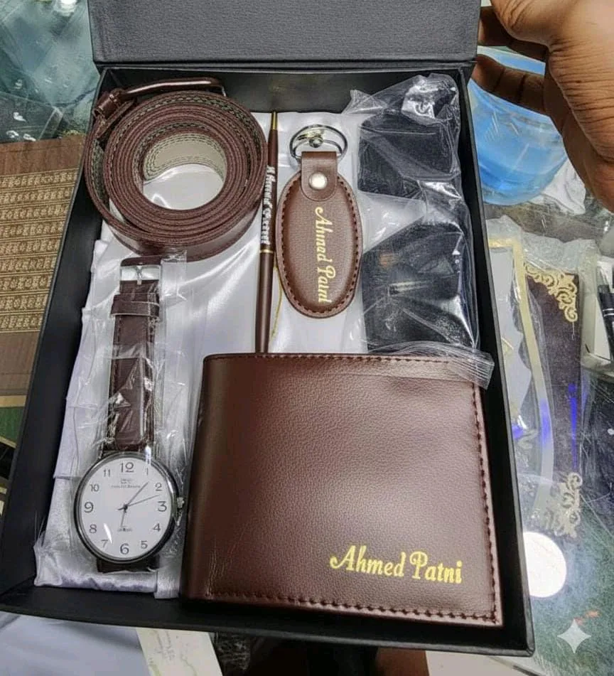 Customize Men Deal 

Best Premium Quality 
Details 
1 wallet Leather 
1 Watch 
1 Keychain 
1 Glasses 
1 Pen 
1 Belt 

With Same Deal box 📦 

Ready in 2 Day 

In just 2600 Sale Price 🎉
Free delivery