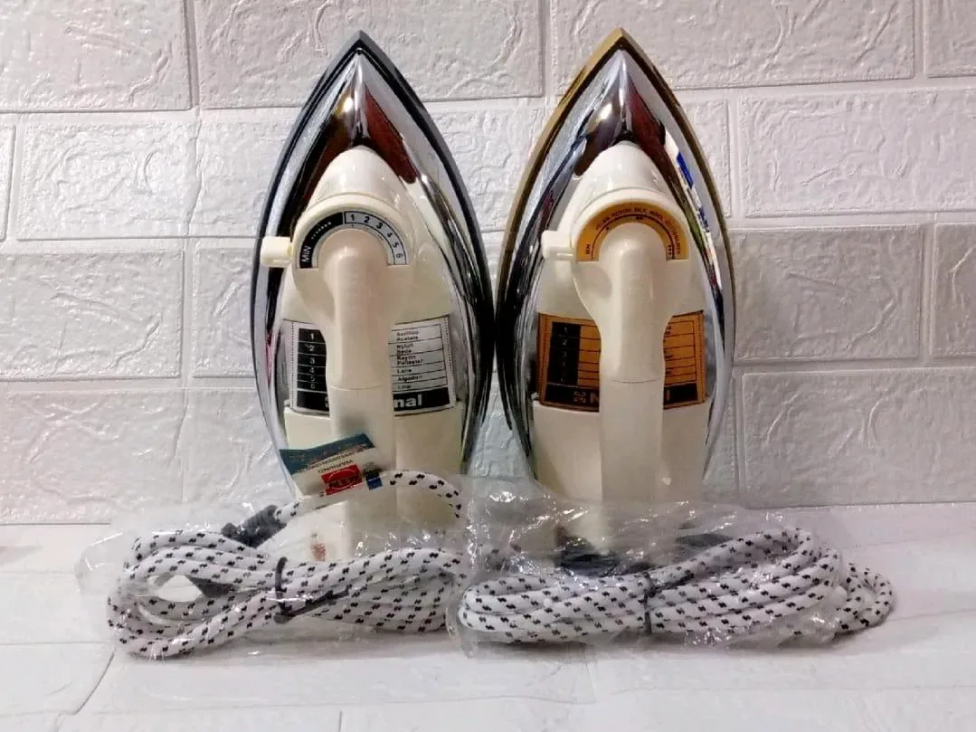 Portable Dry Iron Silver Golden 1000W 2kg
*Product Description*: Looking for a reliable iron that matches your busy lifestyle? This portable dry iron is perfect for Pakistani homes, offering smooth performance even in high humidity. Its sleek silver and g